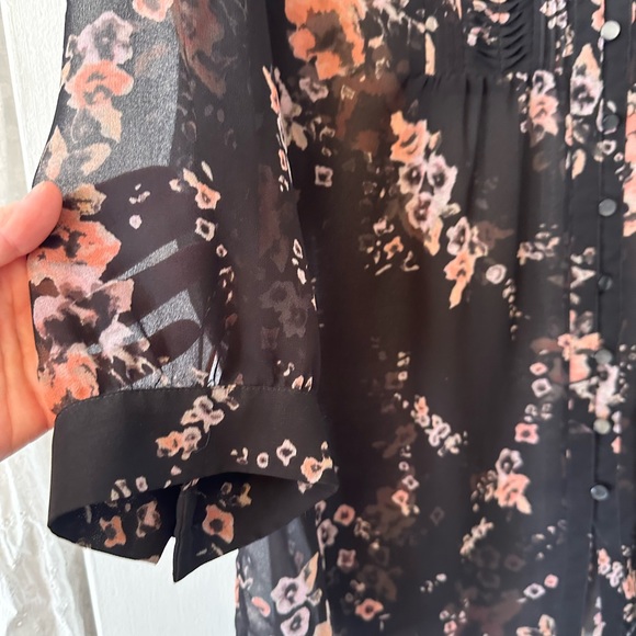 Sheer Floral Blouse - Picture 3 of 8